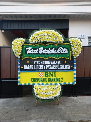 Papan Bunga Duka di Lima Puluh