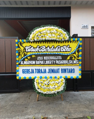 Papan Bunga Duka di Lima Puluh