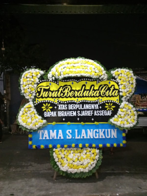 Papan Bunga Duka di Lima Puluh