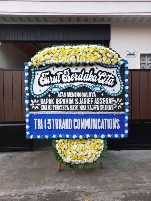 Papan Bunga Duka di Lima Puluh